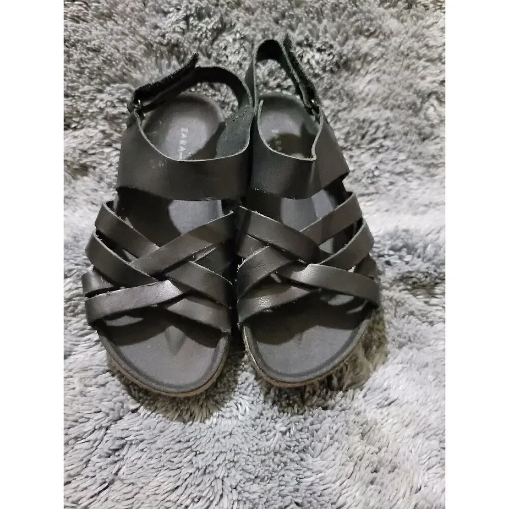 Zara Black Leather Sandals size 24